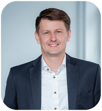 Michal_Holecka-min